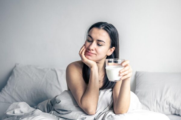 Manfaat Minum Susu Kambing Etawa Sebelum Tidur