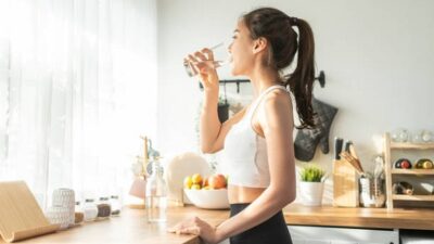 Apakah Minum Air Putih Bisa Menurunkan Berat Badan